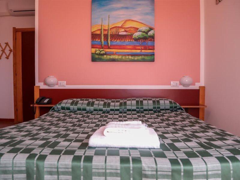 Hotel Mistral Альгеро Екстер'єр фото
