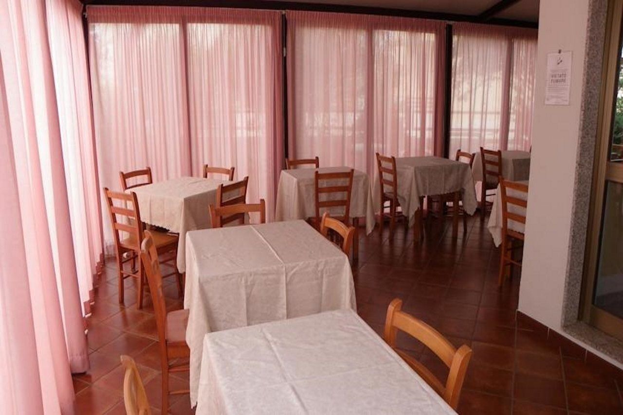 Hotel Mistral Альгеро Екстер'єр фото